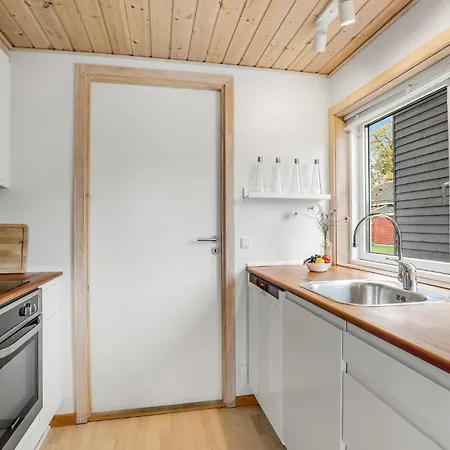 Casa de Férias Gorgeous In With Wifi Gudhjem